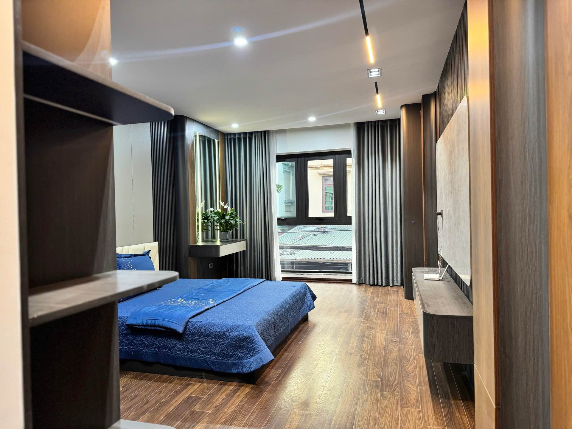 NHÀ PHỐ TRẠM CỔ LINH, LONG BIÊN, HÀ NỘI – 7 TẦNG, 23.6 TỶ